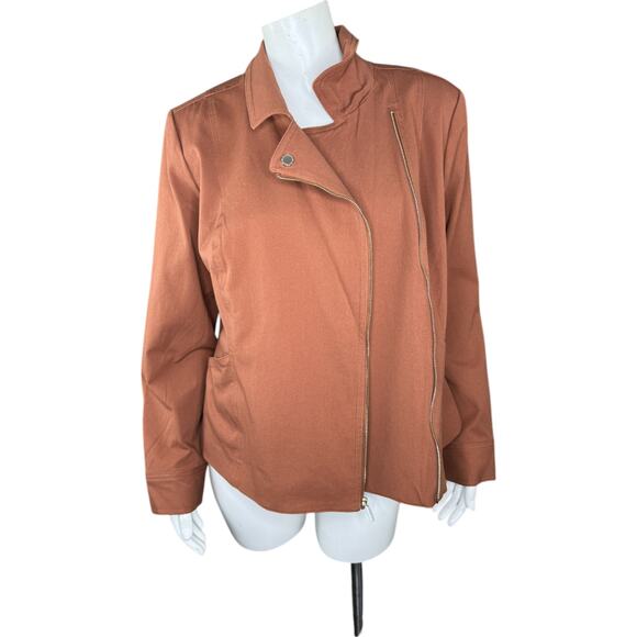 Isaac Mizrahi Live! 24/7 Stretch Zip Front Moto Jacket Cognac 10 NWOT - Picture 1 of 13